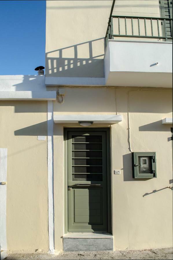 City Apartment Ermoupoli Bagian luar foto
